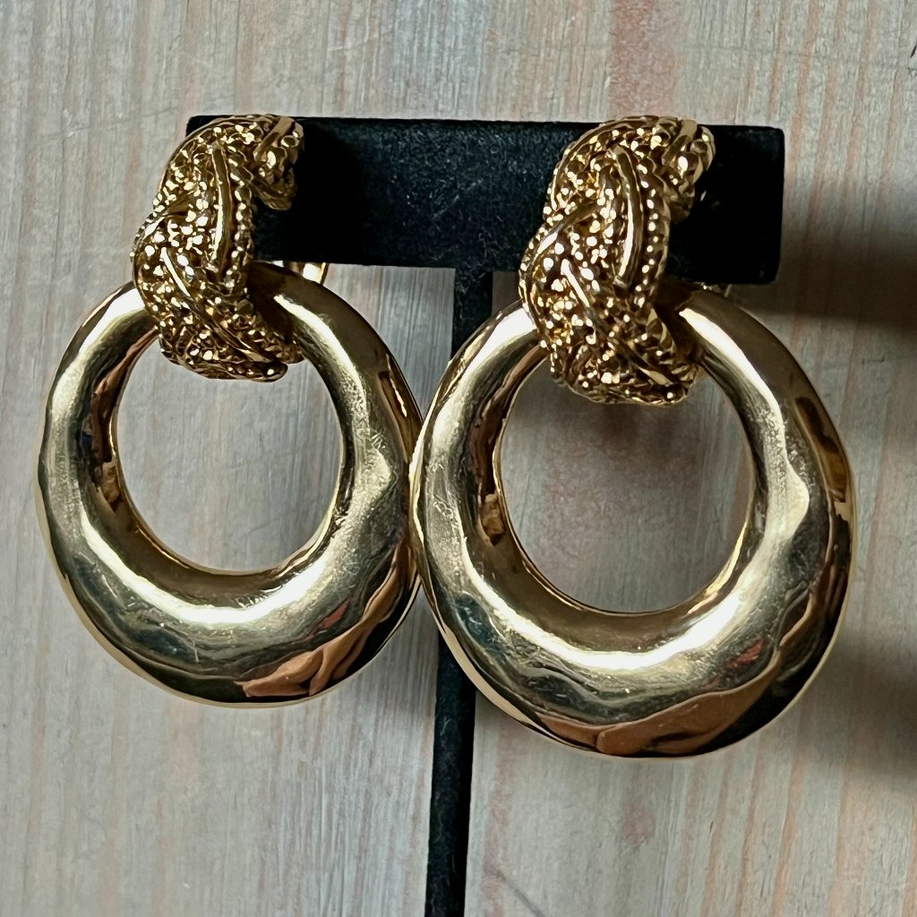 Vintage 80s 90s Gold Doorknocker Statement Braided Clip Earrings Signed Tat 32$